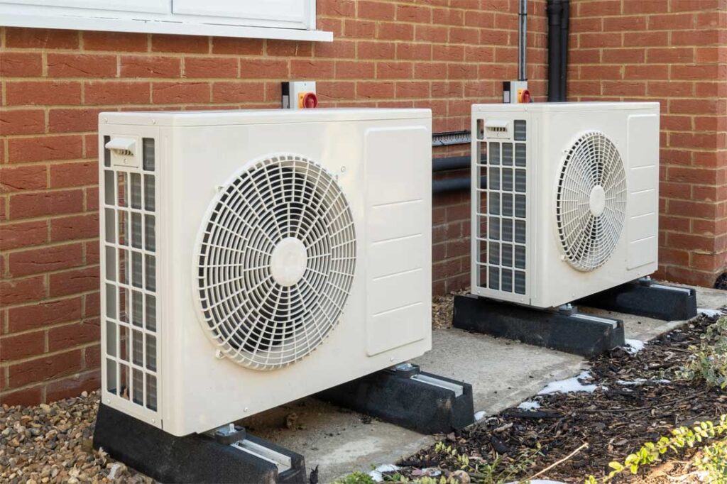 Debunking 10 Common Myths About Heat Pumps: A Path to Sustainable Housing